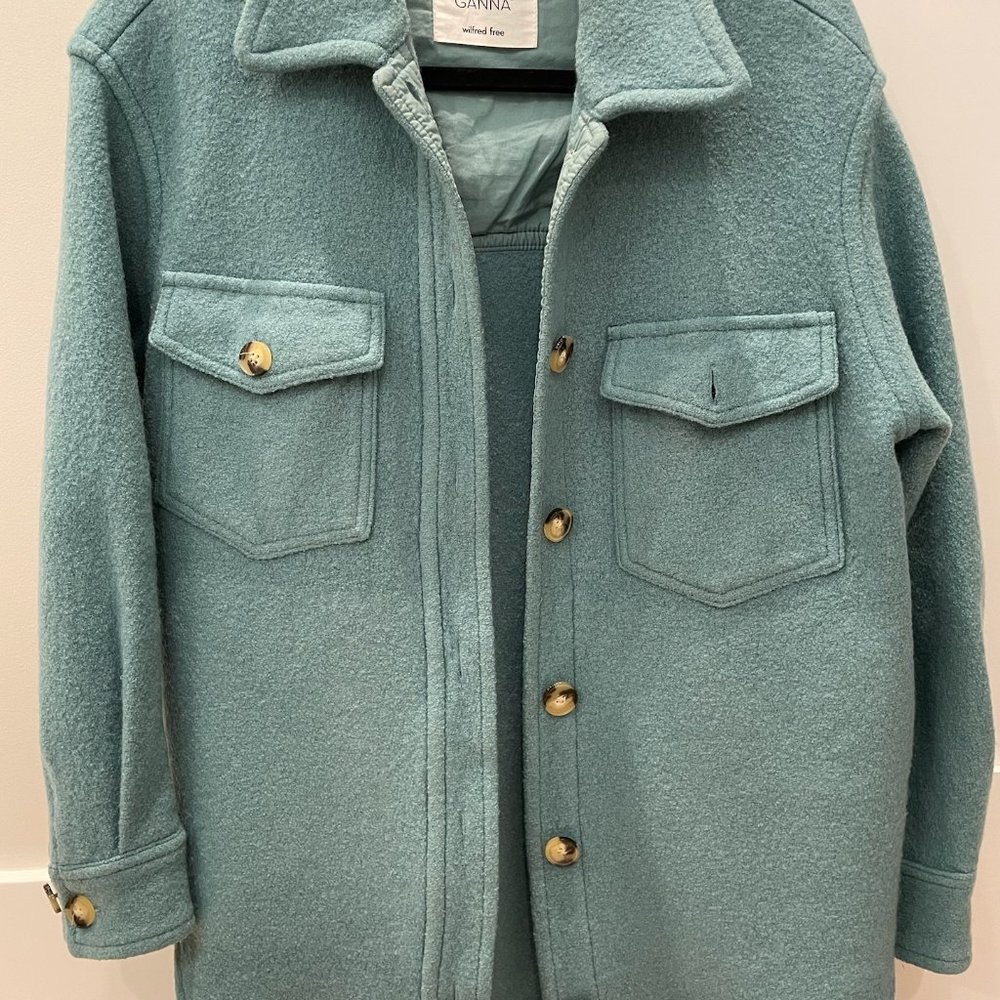 THE GANNA™ SHIRT JACKET from Aritzia in Aquastone - Picture 5 of 5